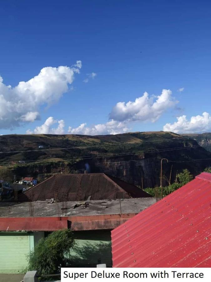 Odyssey'S Pateng Homestay, Cherrapunji Esterno foto