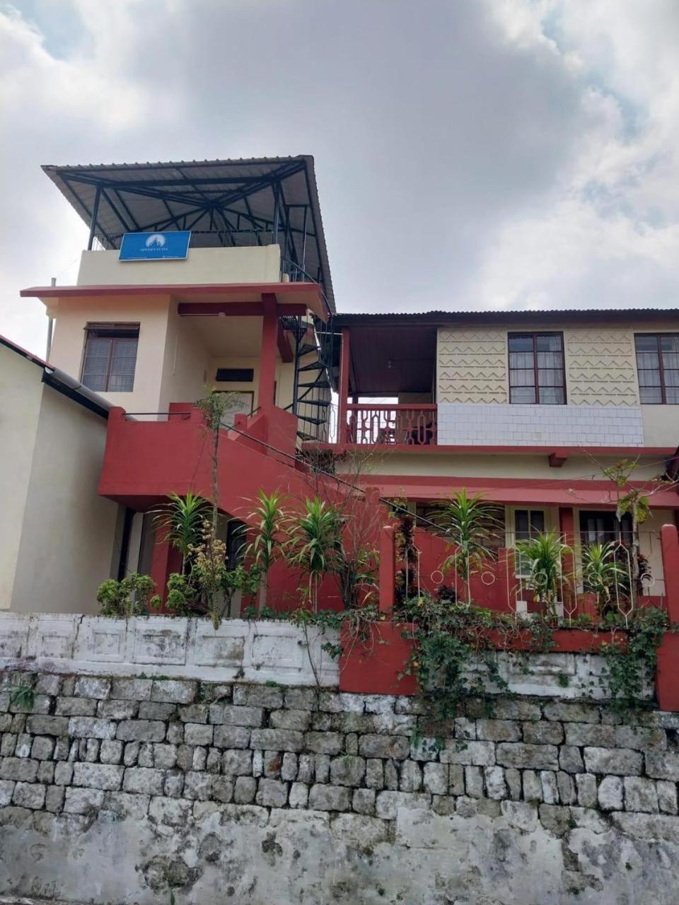 Odyssey'S Pateng Homestay, Cherrapunji Esterno foto
